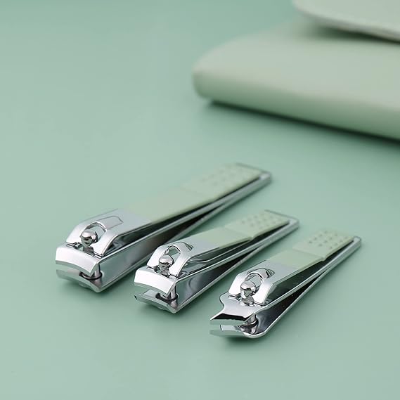 16-Piece Premium Personal Manicure & Pedicure Grooming Kit – Professional Stainless Steel Nail Clippers & Care Set with Travel Case